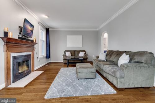 5918 Wescott Hills Way, Alexandria, VA 22315-4740