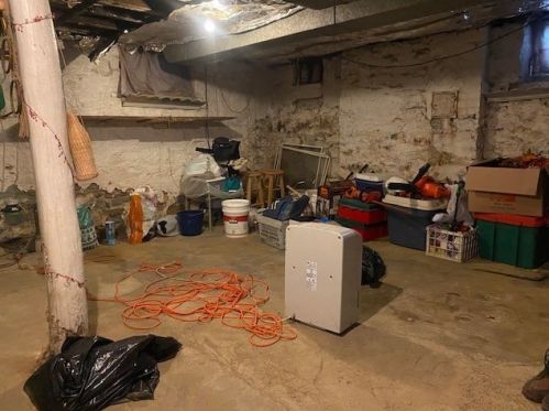 6415 Dean St, Pittsburgh PA 15206-1840 exterior