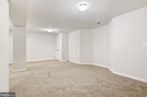 812 Bunch Ave, Glen Burnie MD 21060-6940 exterior