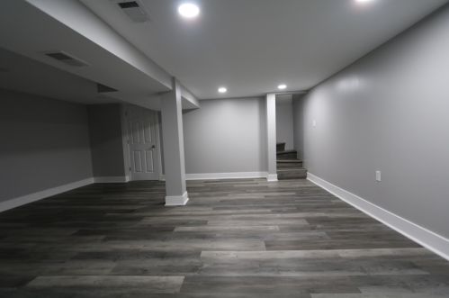 7436 Maryland Ave, Chicago IL  60619-1922 exterior