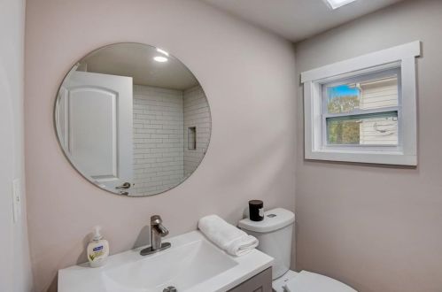 155 Hemphill School Rd, Atlanta GA  30331-1621 exterior