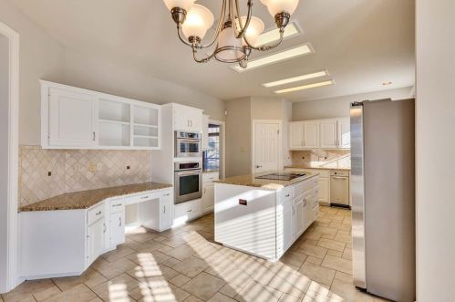 2301 Cliffs Edge Dr, Austin TX  78733-6031 exterior