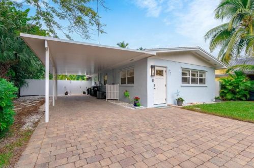 2549 Terrace Ave, Naples, FL 34104-4322