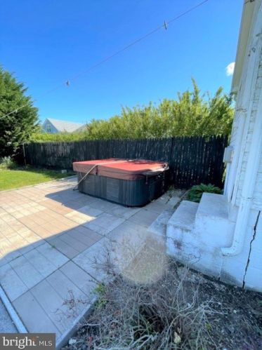 109 Elm Ave, Hanover PA 17331-1906 exterior