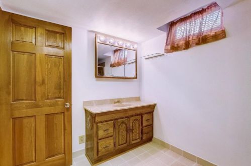 3572 77 St, Milwaukee WI 53220-1144 exterior