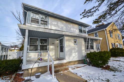 8508 Center St, Milwaukee WI  53222-4735 exterior