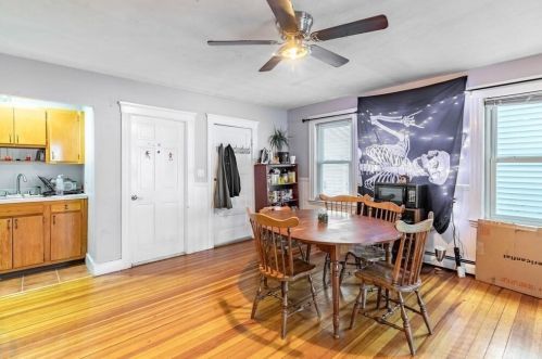 8 Arthur St, Salem MA 01970-2801 exterior