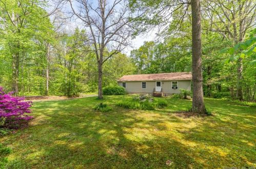 210 Geer Rd, Exeter, CT 06249-2605