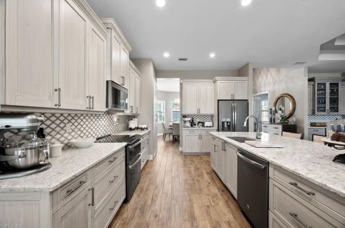 3351 Atlantic Cir, Naples FL 34119-8639 exterior