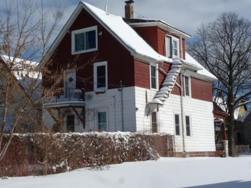 3057 21st St, Milwaukee WI  53206-1634 exterior