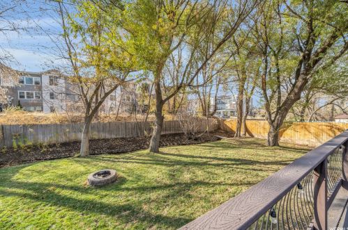 884 Spartan Dr, Sandy UT 84094-1811 exterior