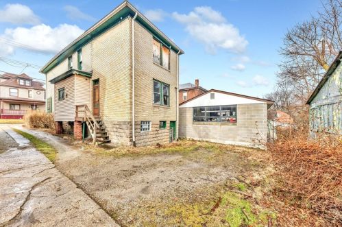 1321 Beechview Ave, Pittsburgh PA  15216-3343 exterior