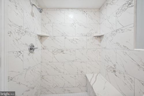 6240 Clayton Ave, Camden NJ 08109-1305 exterior