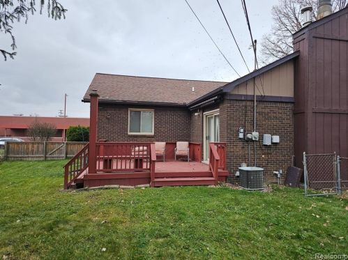 5712 Kinloch St, Dearborn Heights MI  48127-2941 exterior