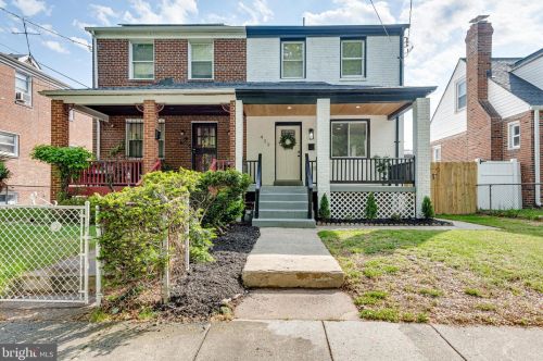 439 Newcomb St, Washington DC  20032-2650 exterior