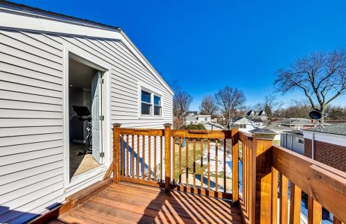 969 Fairfield Ave, Elmhurst IL 60126-4946 exterior