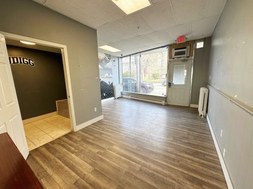 1906 Brownsville Rd, Pittsburgh PA 15210-4204 exterior