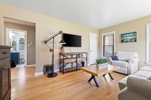 2531 80th St, Milwaukee, WI 53213-1008