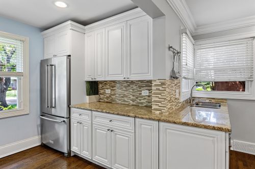 6853 Kildare Ave, Chicago IL 60803-2108 exterior