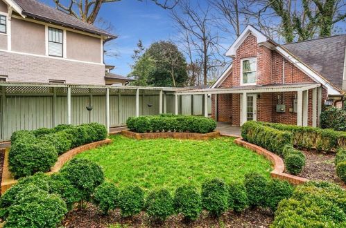 824 Briarcliff Pl, Atlanta GA 30306-3902 exterior