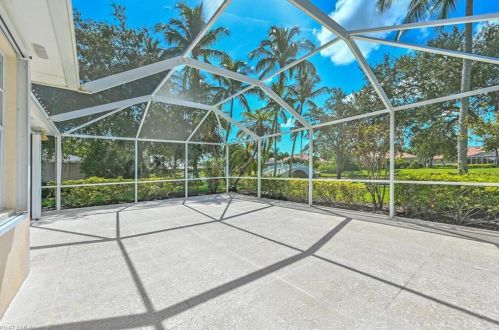 3592 El Verdado Ct, Naples FL 34109-1303 exterior
