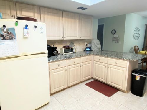 5704 Paleo Pines Cir, Fort Pierce FL  34951-2351 exterior