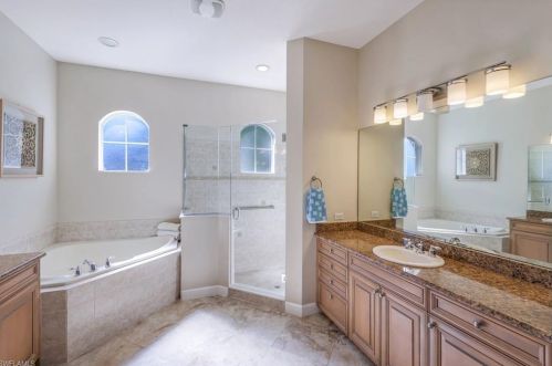 8737 Hideaway Harbor Ct, Naples FL 34120-4327 exterior