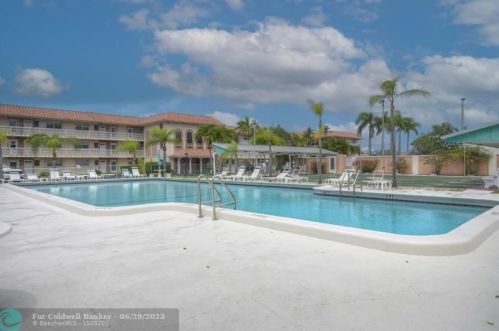 400 20th St, Boca Raton FL  33431-8119 exterior