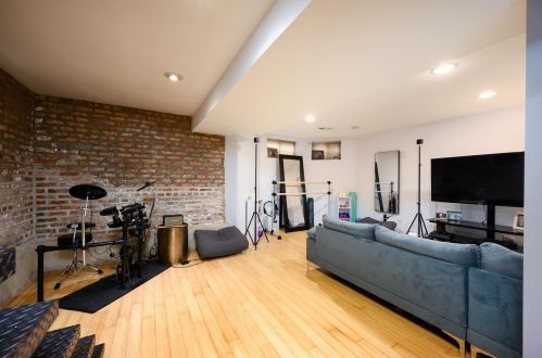 3220 Un Ave, Chicago IL 60616-4776 exterior