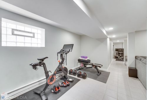 9553 Hoyne Ave, Chicago IL 60643-3320 exterior