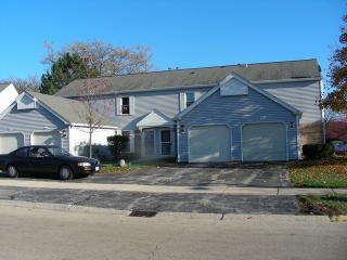 2541 Prairieview Ln, Aurora IL  60502-2306 exterior