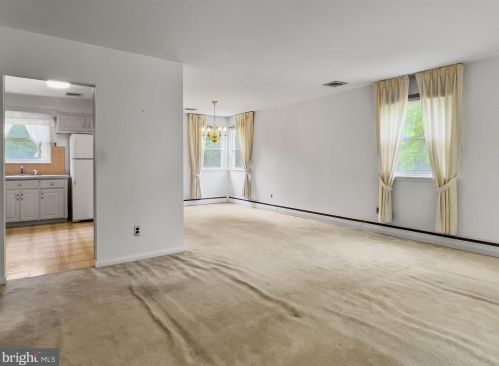 336 Ainslie Rd, Huntingdon Valley PA 19006-8701 exterior