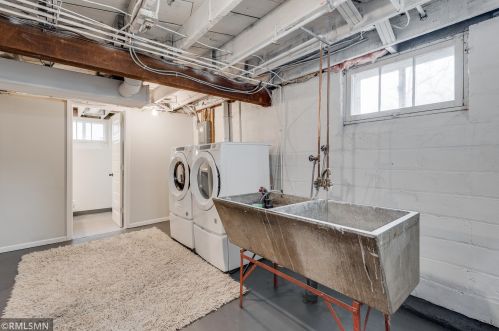 807 Hamline Ave, Saint Paul MN  55104-1300 exterior