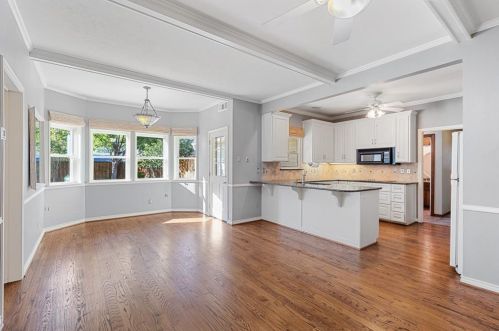 8911 Clayco, Dallas TX 75243-6362 exterior