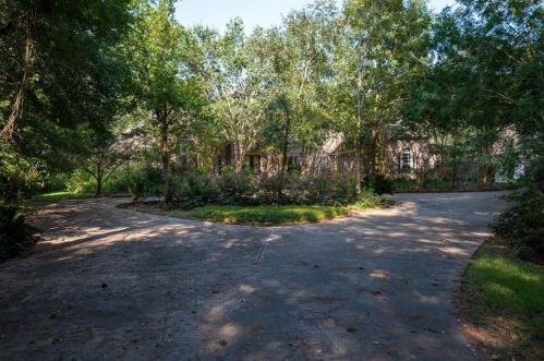 2 Kings Riv Ct, Humble TX 77346-1475 exterior