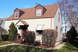 3158 Dousman St, Milwaukee WI  53212-2246 exterior