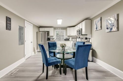 351 Fairburn Rd, Atlanta GA  30331-1653 exterior