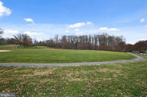 4216 Landgreen St, Rockville MD 20853-2731 exterior