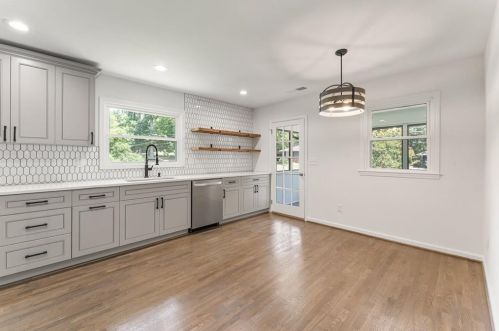 1922 Jacolyn Pl, Atlanta GA  30329-3316 exterior