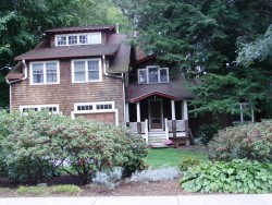 114 Beethoven Ave, Newton, MA 02468-1728