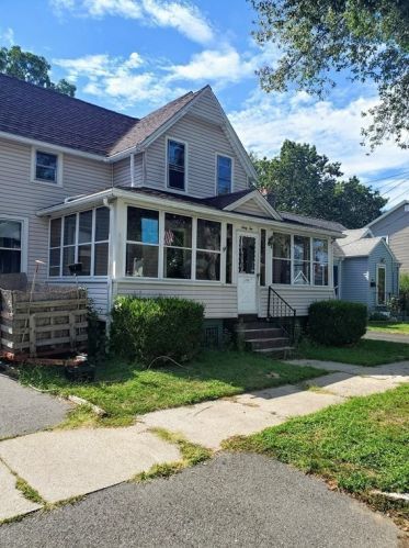 62 Eddy St, Springfield MA 01104-2631 exterior