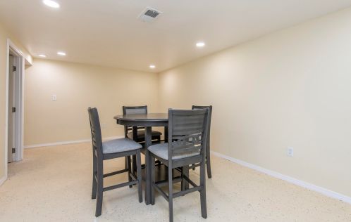 4625 74, Milwaukee WI 53218-4750 exterior