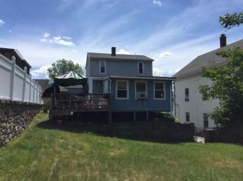 106 Crawford St, Woonsocket, RI 02895-5323