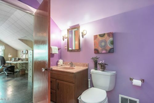 1401 Fremont Ave, Grand Rapids MI 49504-3017 exterior