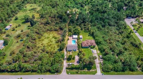 2940 8 Ave, Naples FL 34120-4920 exterior