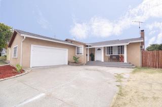 135 Heath St, Milpitas, CA 95035-4113