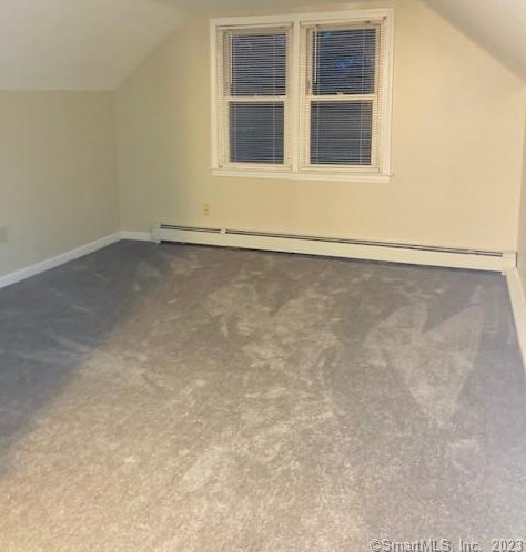 5 Play Rd, Enfield CT 06082-5148 exterior