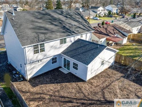 20 Kenmore Rd, Edison NJ 08817-4044 exterior