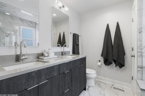 1802-A Diversey Pkwy, Chicago IL exterior