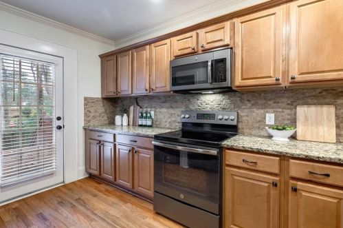 187 Clifton St, Atlanta GA 30317-2032 exterior